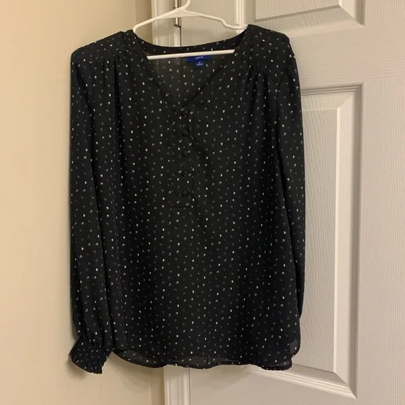 Apt 9 V Neck Buttoned Dotted Blouse, Medium - Picture 1 of 7